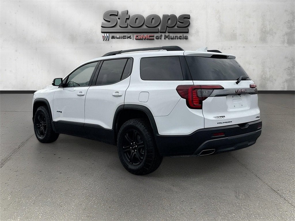 2023 GMC Acadia AT4