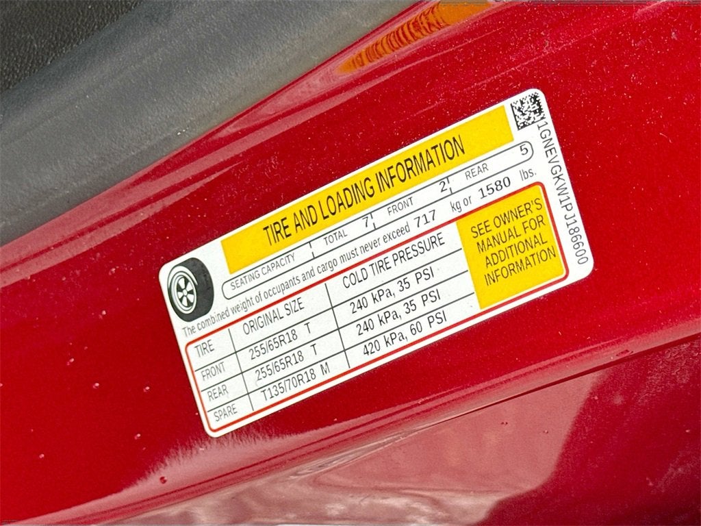 2023 Chevrolet Traverse LT Cloth