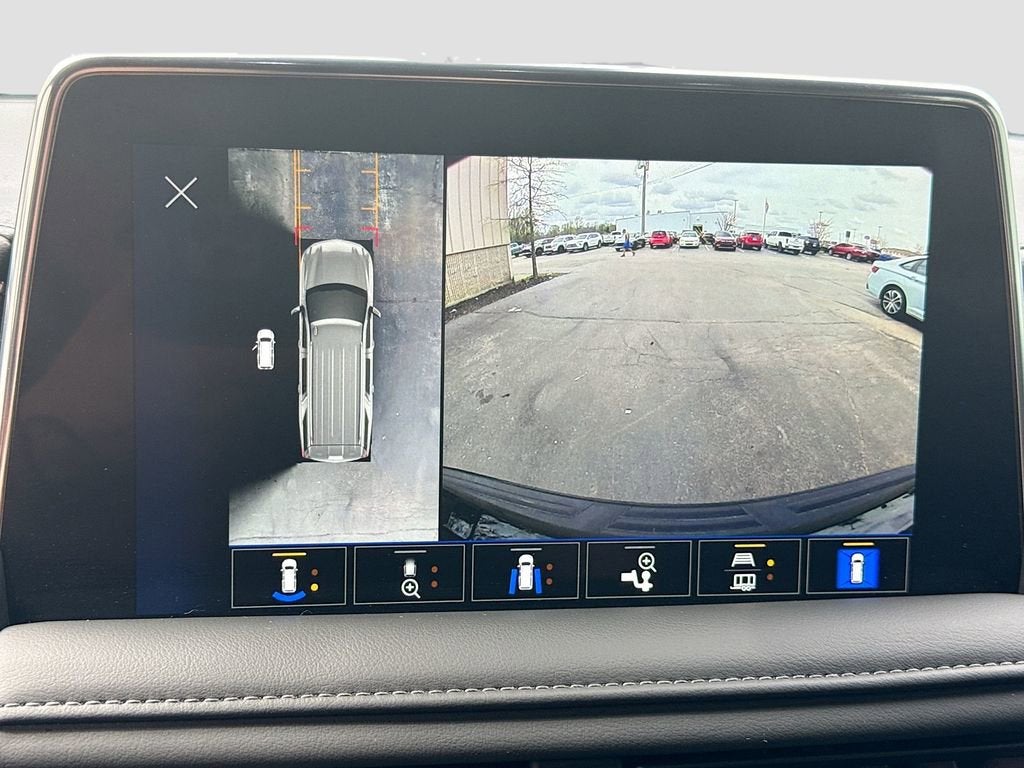 2024 Chevrolet Suburban LT