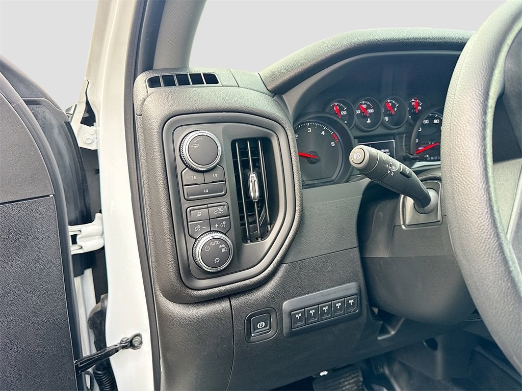 2025 GMC Sierra 2500 HD Pro