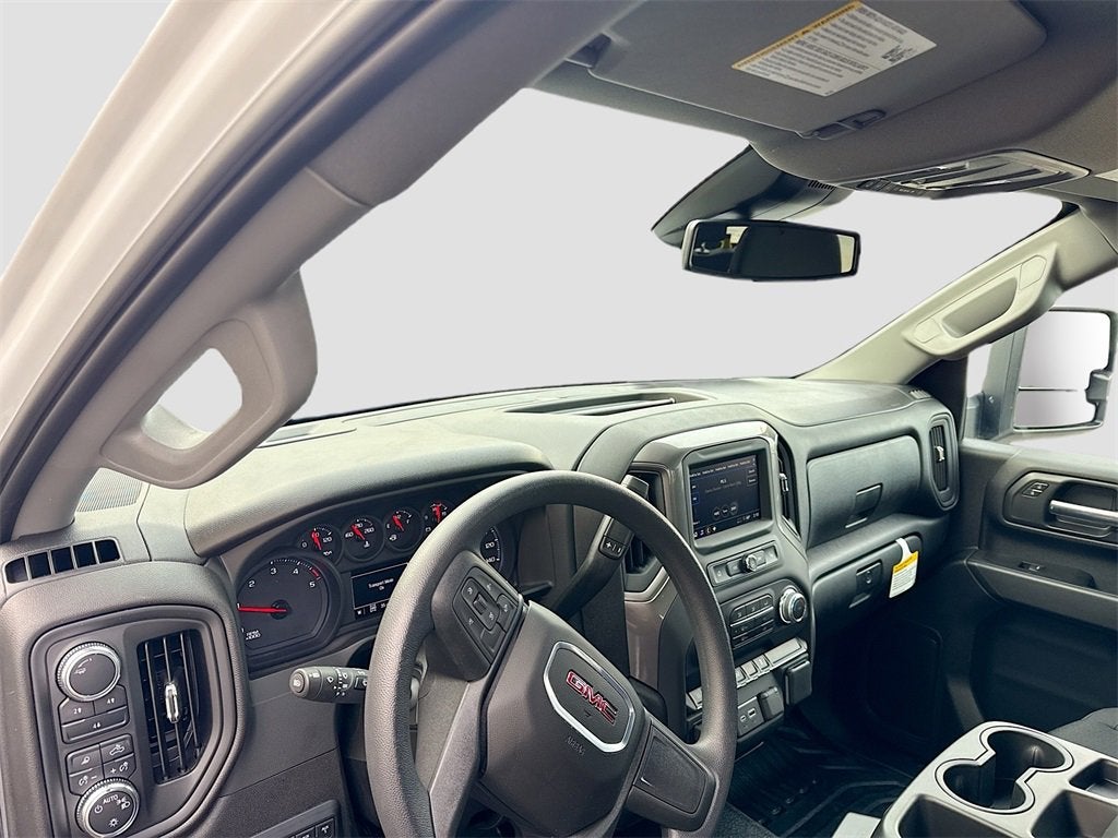 2025 GMC Sierra 2500 HD Pro