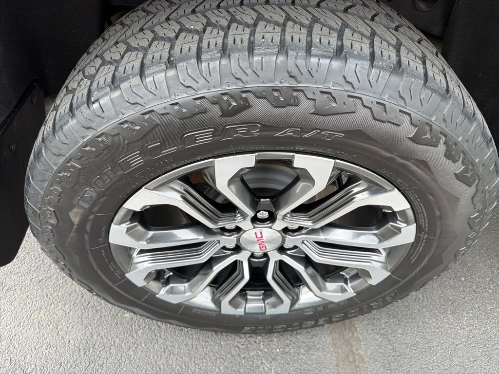 2023 GMC Canyon Denali