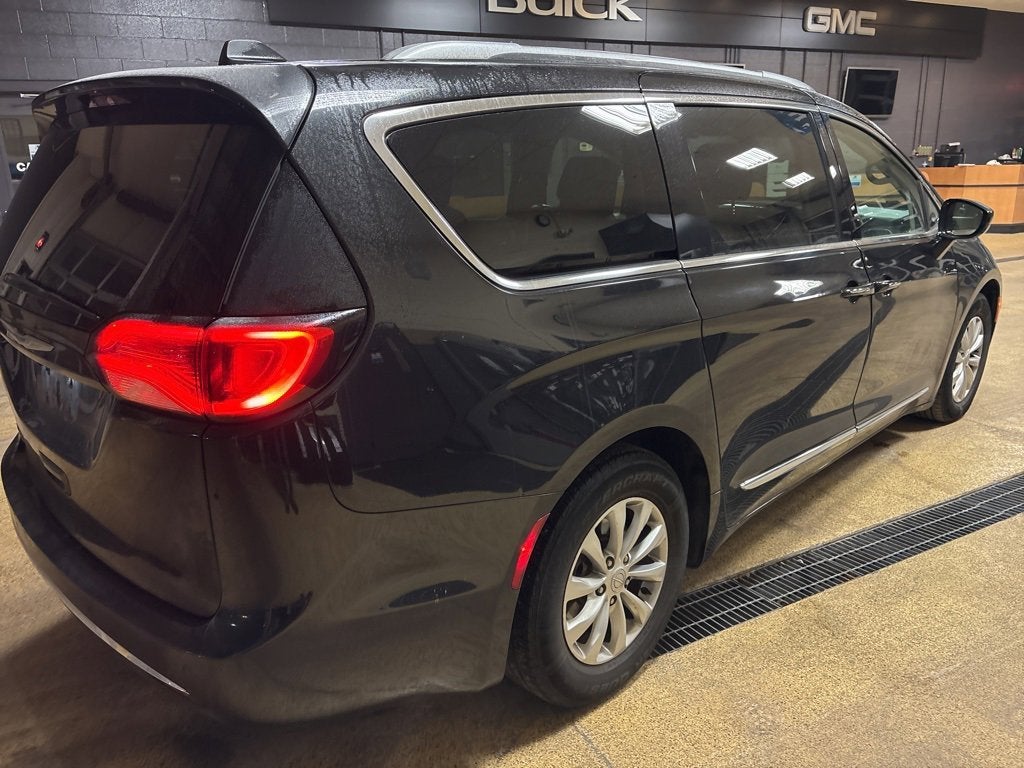 2018 Chrysler Pacifica Touring L Plus