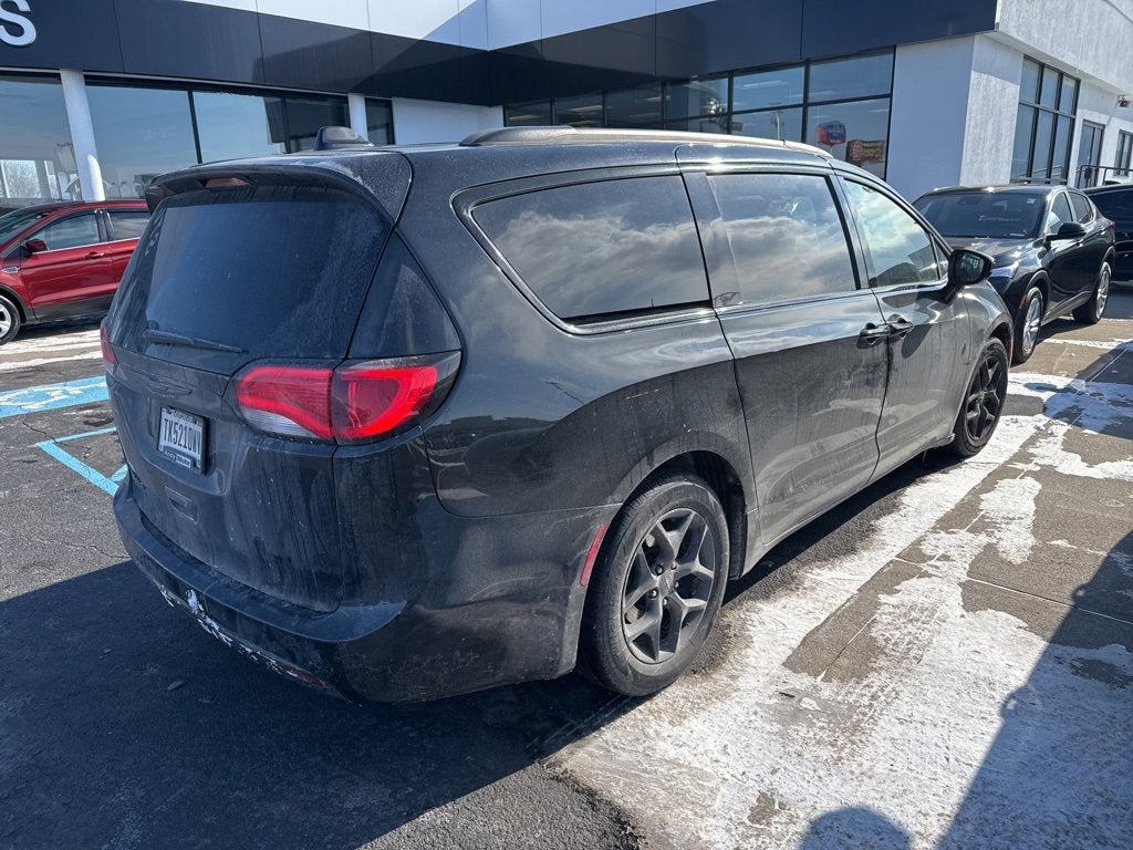 2018 Chrysler Pacifica Touring L Plus