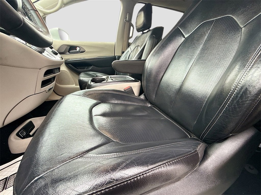 2022 Chrysler Pacifica Hybrid Touring L