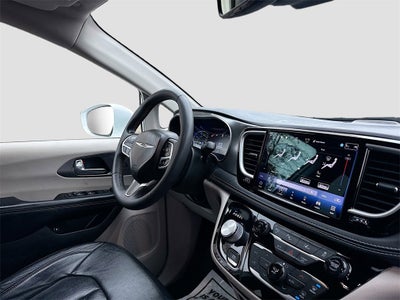 2022 Chrysler Pacifica Hybrid Touring L