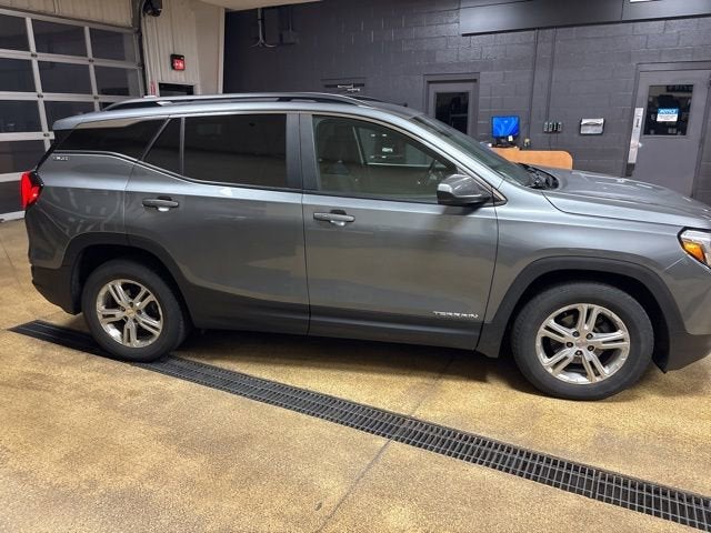 2021 GMC Terrain SLE