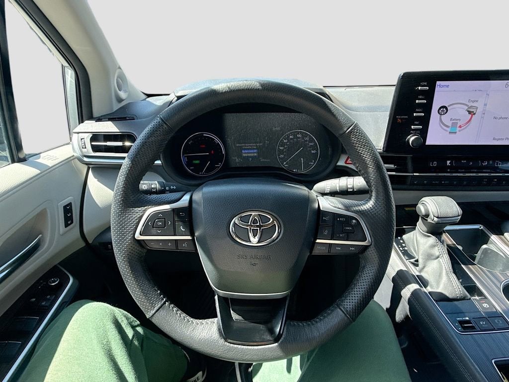 2023 Toyota Sienna Limited