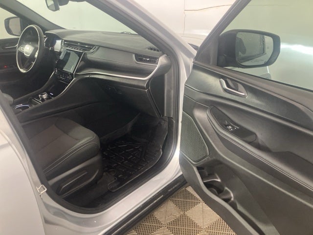 2024 Jeep Grand Cherokee L Laredo X 4x4