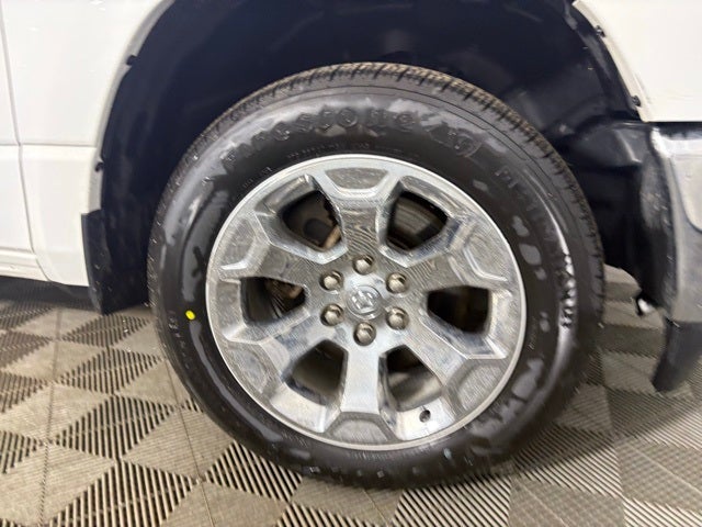 2022 RAM 1500 Big Horn Crew Cab 4x4 5'7' Box