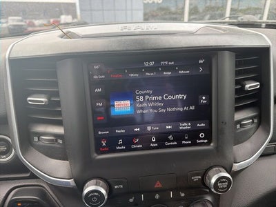 2021 RAM 1500 Big Horn Crew Cab 4x4 5'7' Box