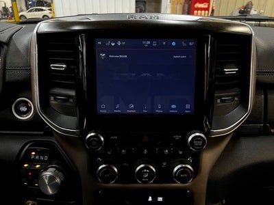 2022 RAM 1500 Laramie Crew Cab 4x4 5'7' Box