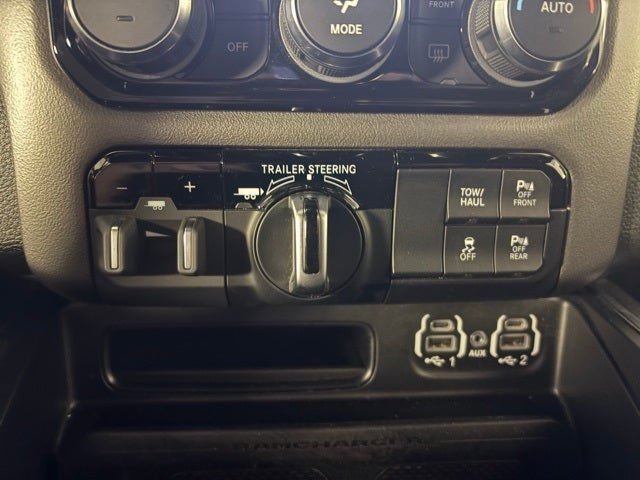 2022 RAM 1500 Laramie Crew Cab 4x4 5'7' Box