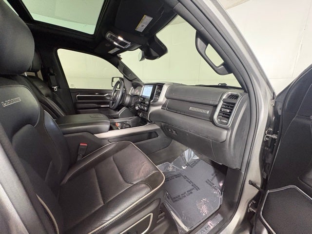 2022 RAM 1500 Laramie Crew Cab 4x4 5'7' Box