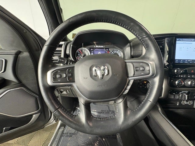 2022 RAM 1500 Laramie Crew Cab 4x4 5'7' Box