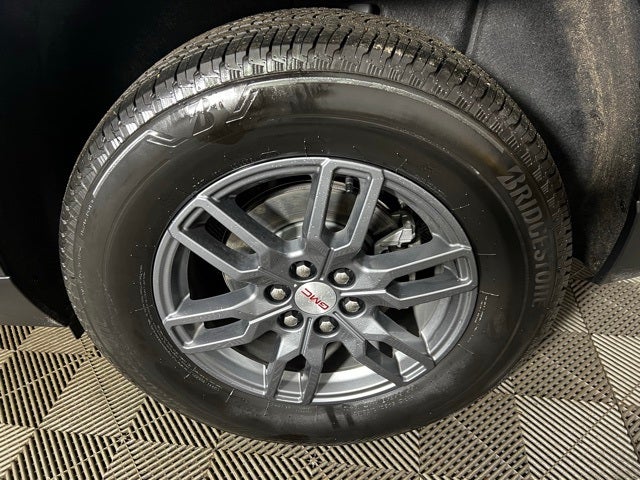 2025 GMC Acadia AWD Elevation