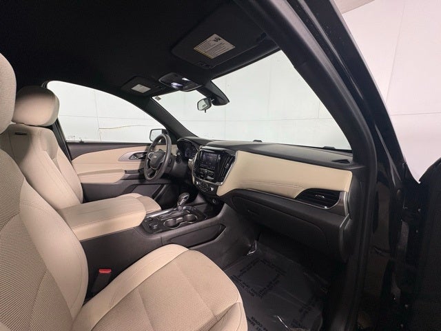 2023 Chevrolet Traverse FWD LS