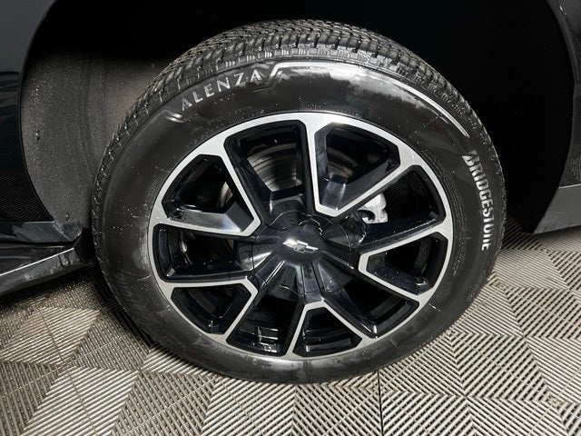 2024 Chevrolet Suburban 4WD RST