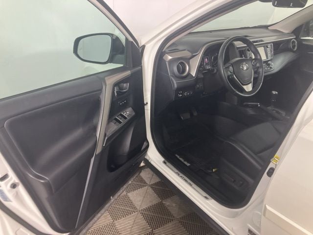 2017 Toyota RAV4 Platinum