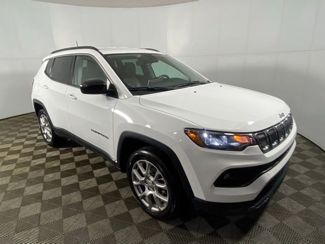 2022 Jeep Compass Latitude Lux 4x4