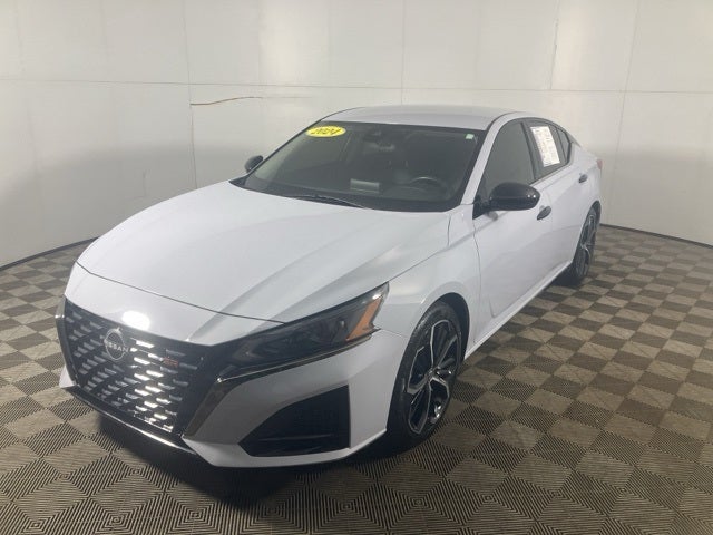 2024 Nissan Altima SR