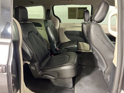 2021 Chrysler Voyager LXI