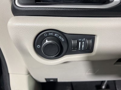 2021 Chrysler Voyager LXI