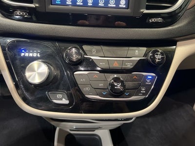 2021 Chrysler Voyager LXI