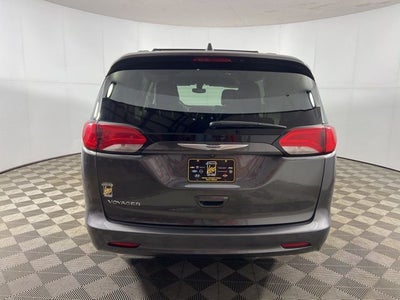 2021 Chrysler Voyager LXI
