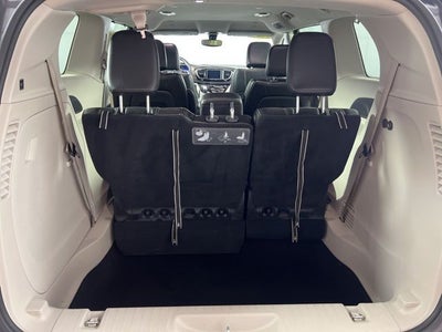 2021 Chrysler Voyager LXI