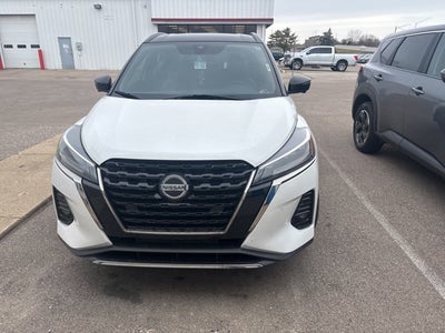 2021 Nissan Kicks SR