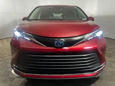 2021 Toyota Sienna XLE