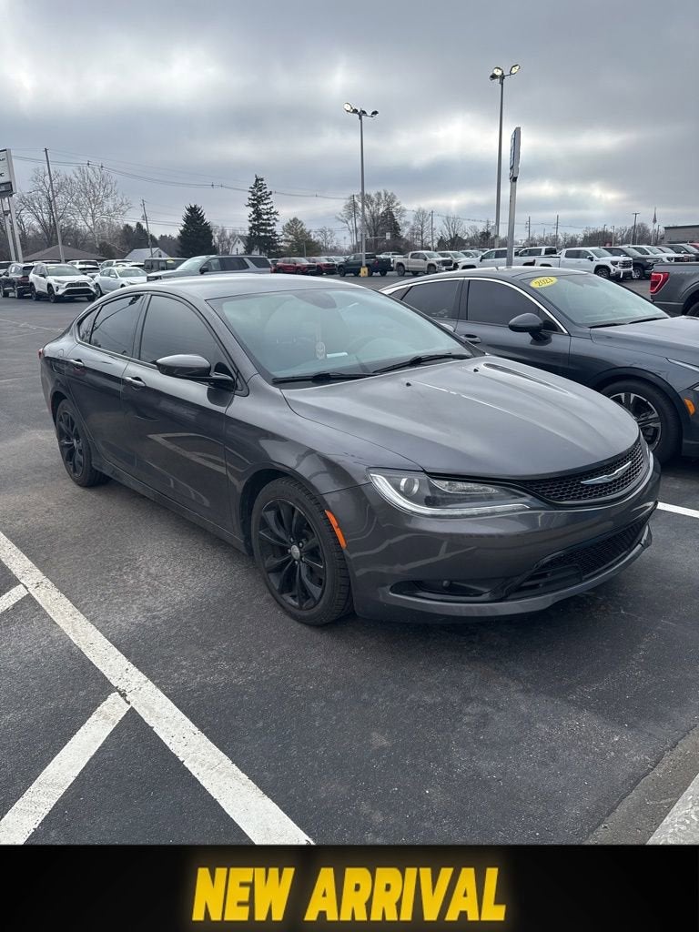 2015 Chrysler 200 S