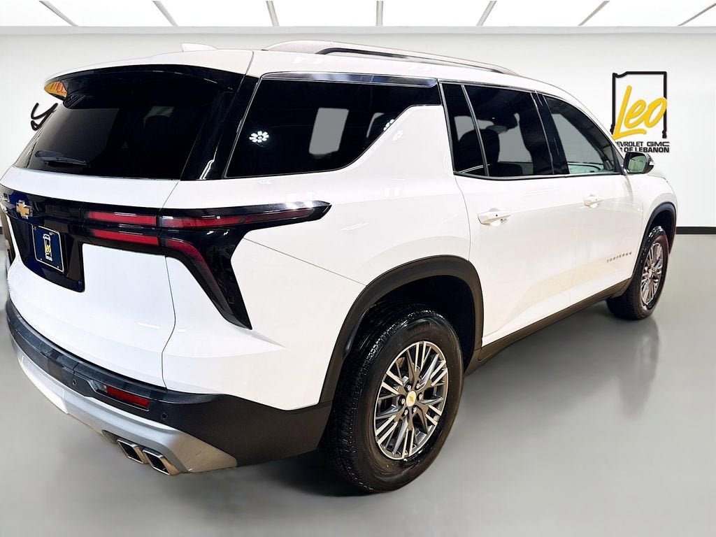 2025 Chevrolet Traverse LT