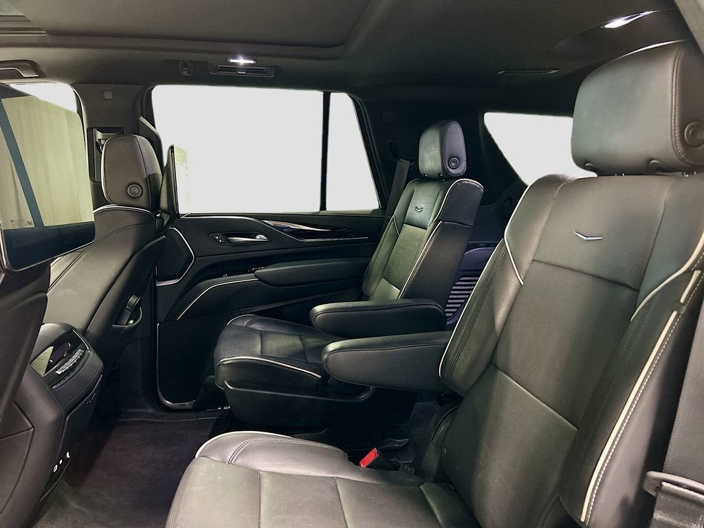 2023 Cadillac Escalade Sport